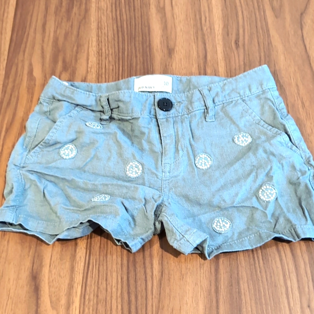 Old navy gray shorts size 10 kids peace signs